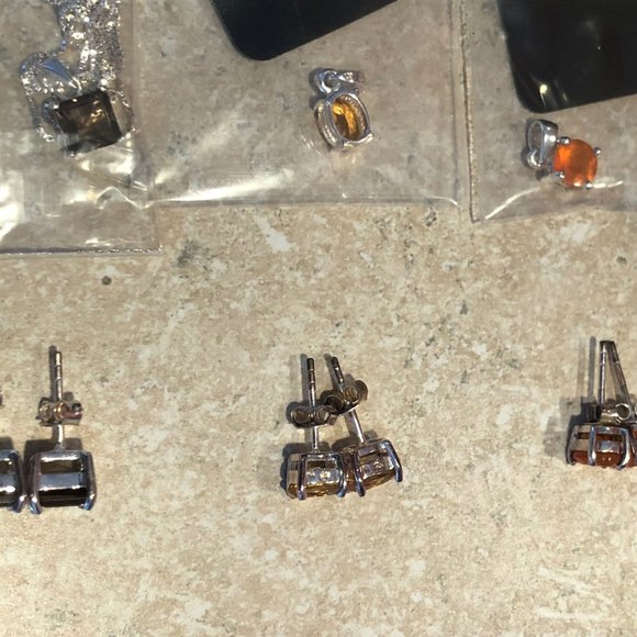 Jewelry - Picture 7 of 8